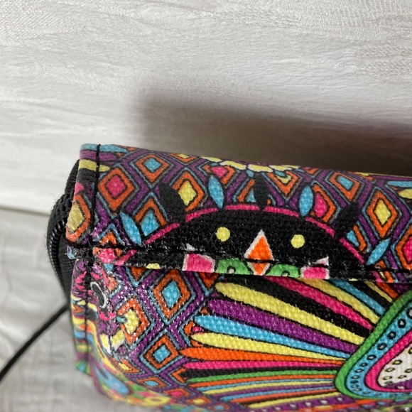 Sakroots Women's Large Smartphone Crossbody Bag Wristlet Purse Eco-Twill… - Picture 13 of 16